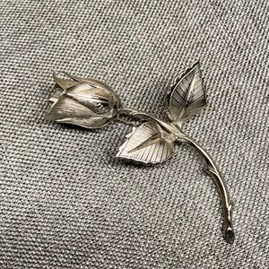 Giovanni Vintage Silver Rose Brooch